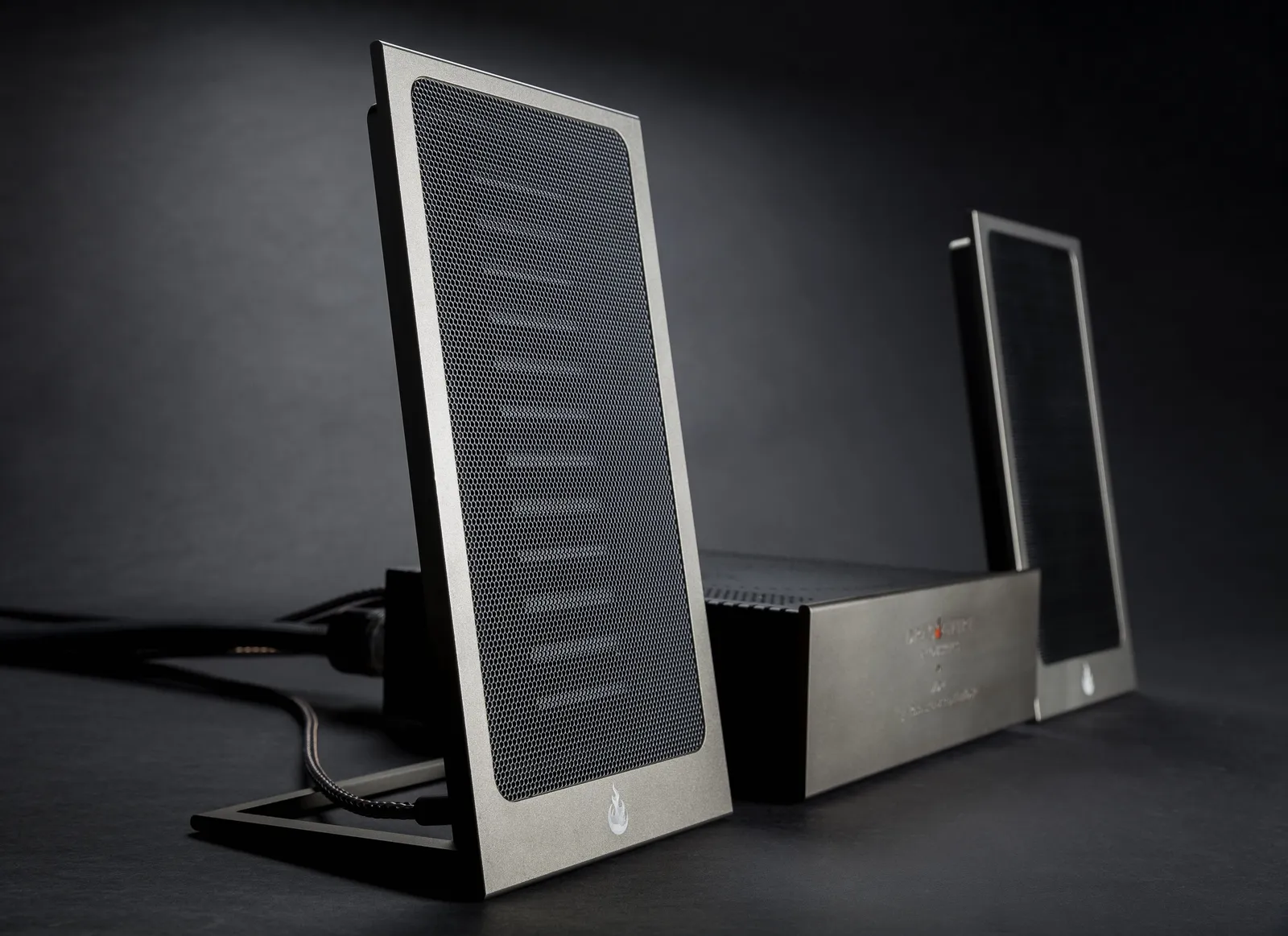 Mini Dragons with the MD-4 amplifier
